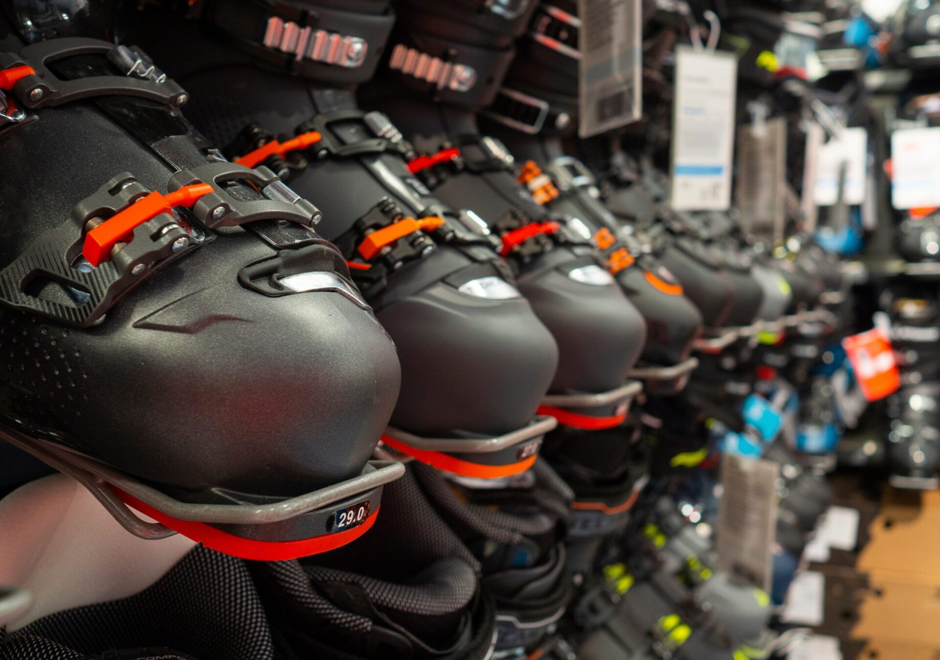 Ski Rentals vs. Buying: Which is Right for You in Vail?